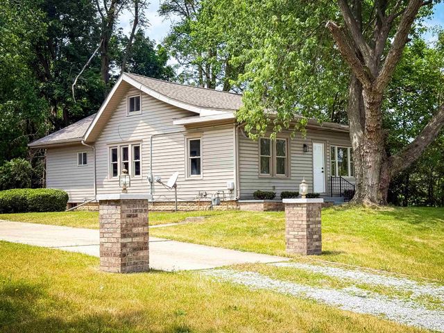 56201 Mayflower Road, South Bend, IN 46619