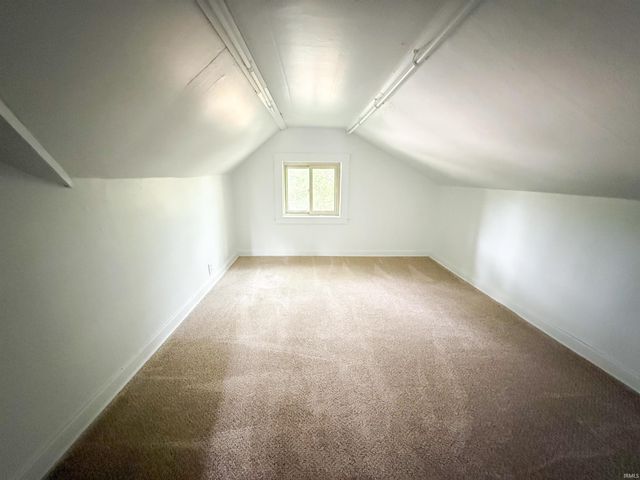 56201 Mayflower Road, South Bend, IN 46619