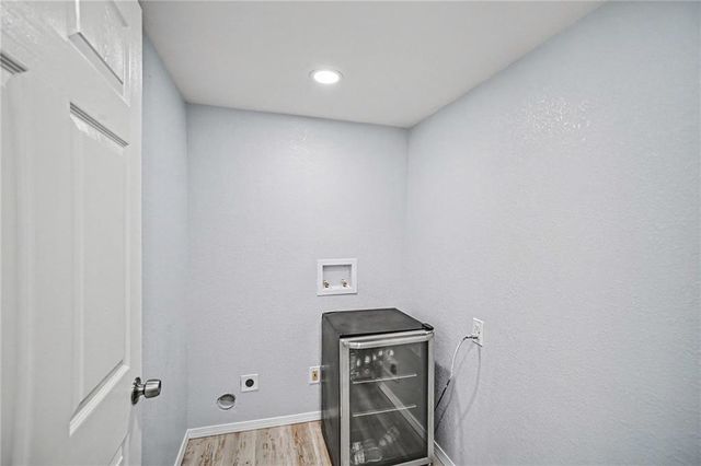 807 E Gudgell Avenue, Independence, MO 64055