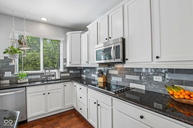 13499 Dorster Street, Fishers, IN 46037