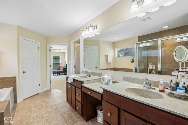 13499 Dorster Street, Fishers, IN 46037