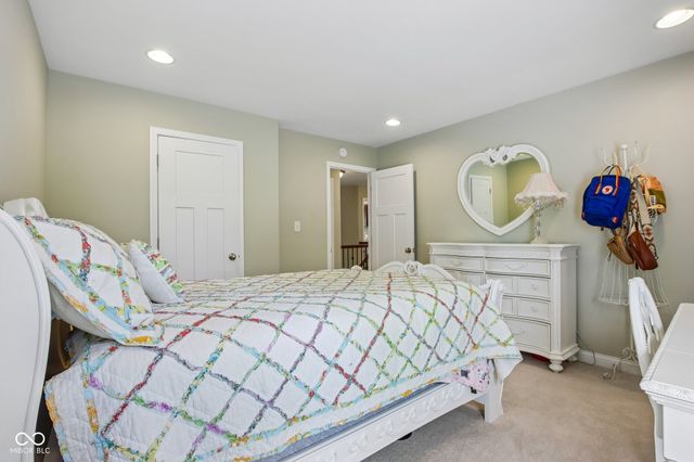 13499 Dorster Street, Fishers, IN 46037