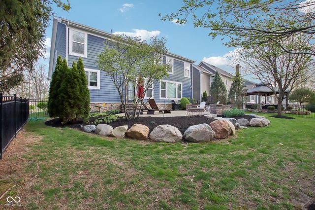 13499 Dorster Street, Fishers, IN 46037