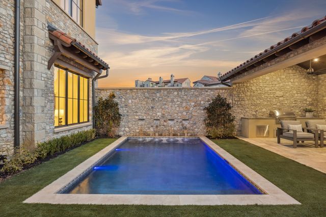 12 Cardona, Westlake, TX 76262