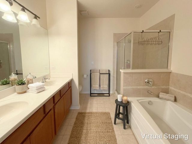 209 Prairie Street 209, Elgin, IL 60120