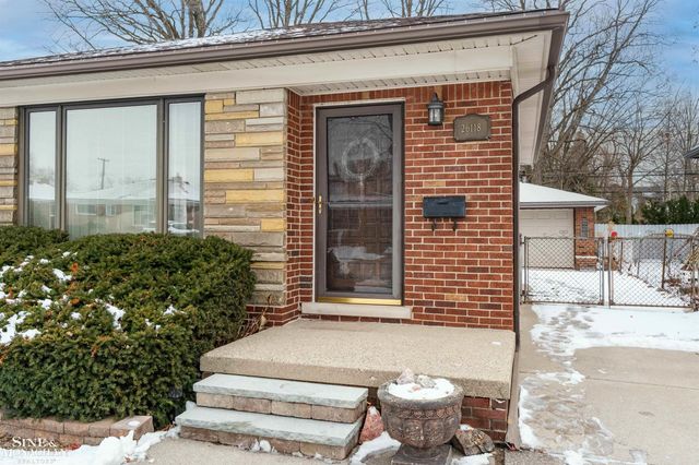 26118 San Rosa Drive, Saint Clair Shores, MI 48081