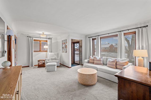 26118 San Rosa Drive, Saint Clair Shores, MI 48081