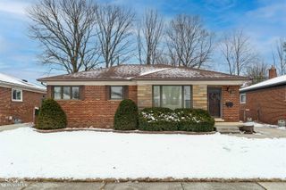 26118 San Rosa Drive, Saint Clair Shores, MI 48081