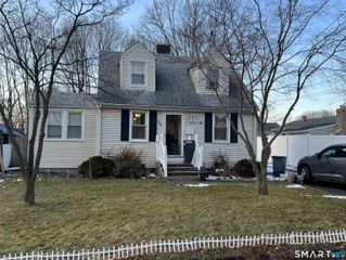 58 Annawon Avenue, West Haven, CT 06516