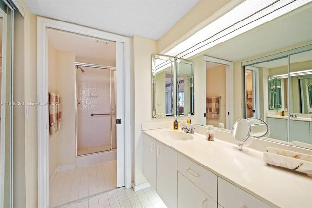 7780 Trent Dr 307, Tamarac, FL 33321