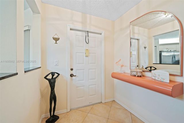 7780 Trent Dr 307, Tamarac, FL 33321