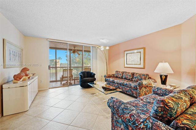 7780 Trent Dr 307, Tamarac, FL 33321