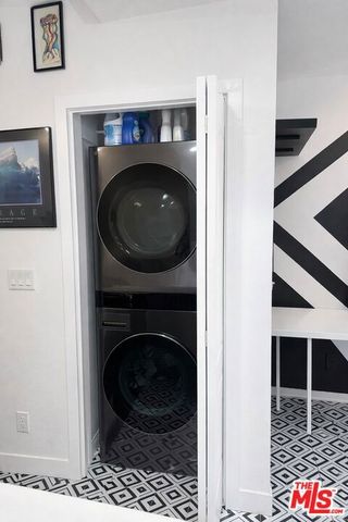 800 Glenway Drive 113, Inglewood, CA 90302