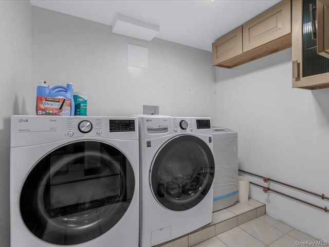 252-15 82nd Avenue, Bellerose, NY 11426