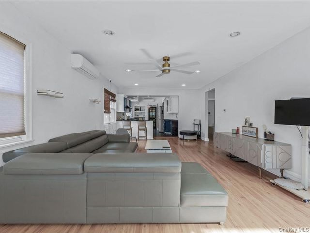 252-15 82nd Avenue, Bellerose, NY 11426