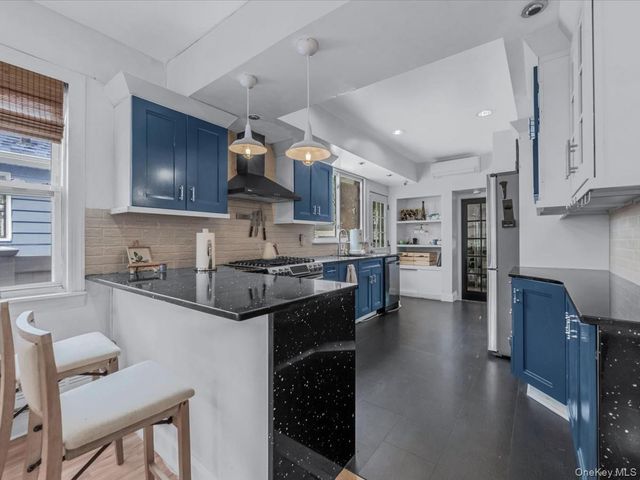 252-15 82nd Avenue, Bellerose, NY 11426