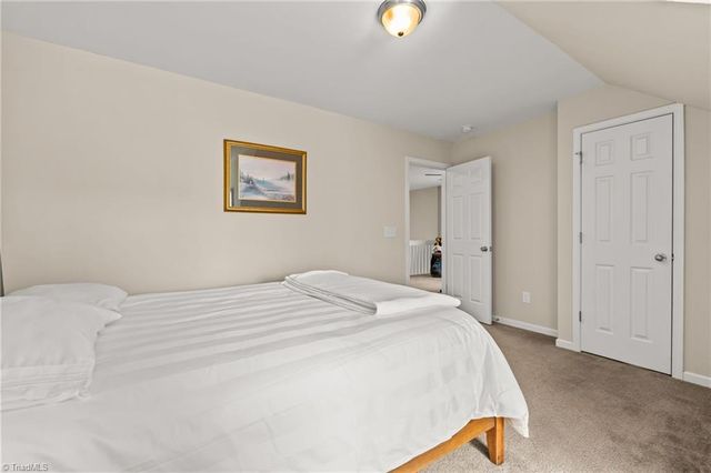 3057 Renaissance Parkway, Jamestown, NC 27282