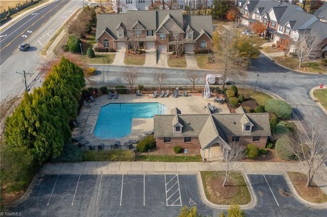 3057 Renaissance Parkway, Jamestown, NC 27282