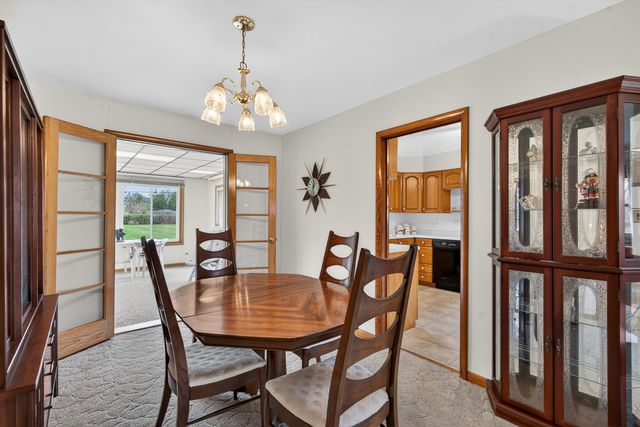 102 W Elaine Circle, Prospect Heights, IL 60070