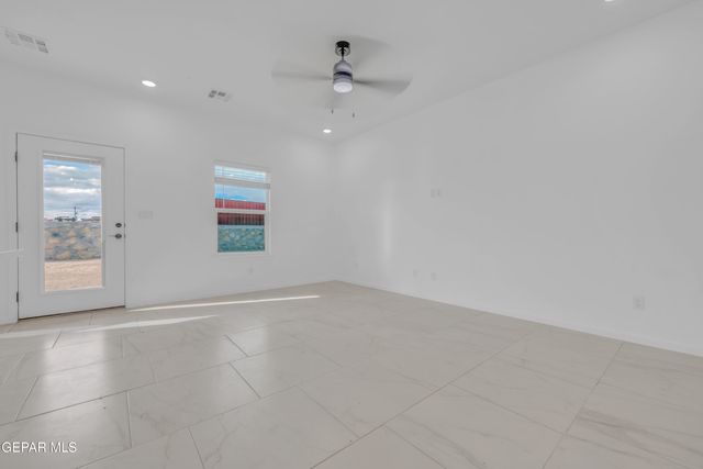 1039 Sidonia Place, Socorro, TX 79927
