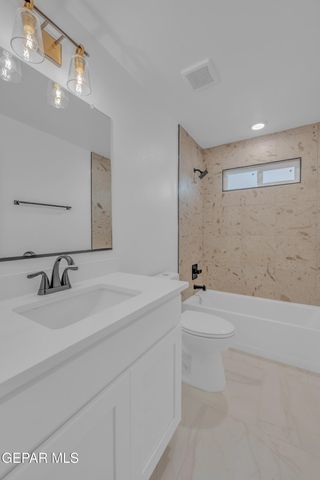 1039 Sidonia Place, Socorro, TX 79927