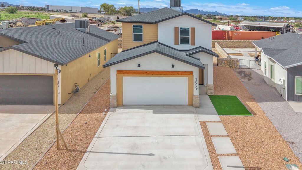 1039 Sidonia Place, Socorro, TX 79927