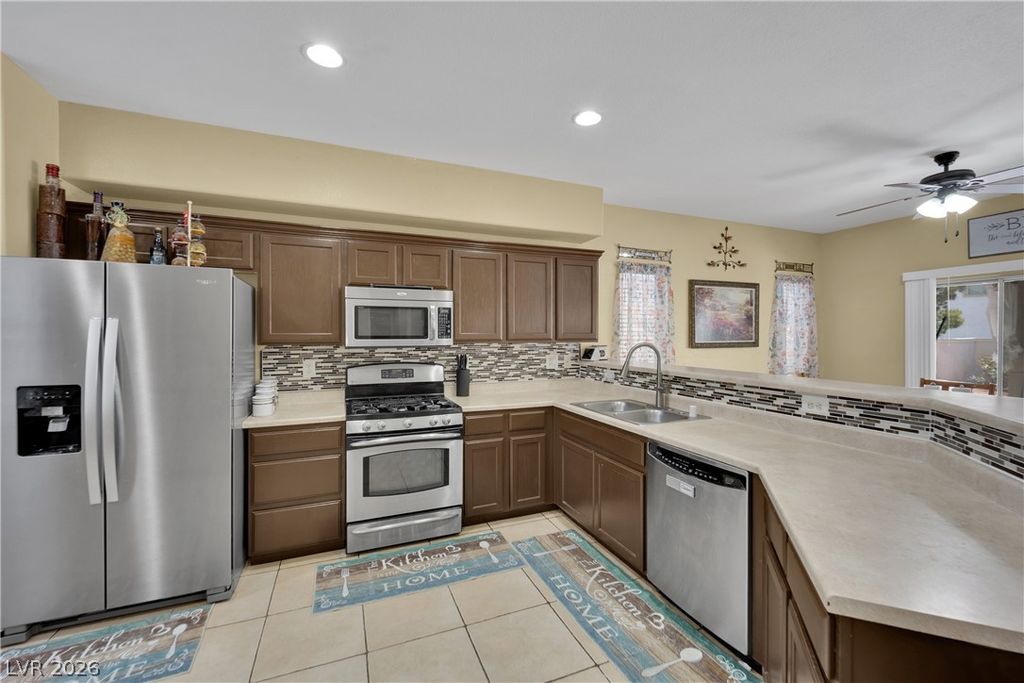 3619 Prairie Orchid Avenue, North Las Vegas, NV 89081 — photo 5