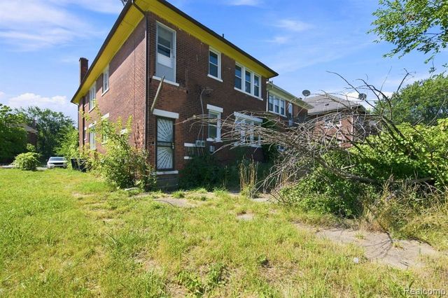 2288 Hazelwood Street, Detroit, MI 48206