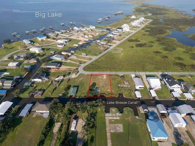 3683 Lake Breeze Road, Lake Charles, LA 70605