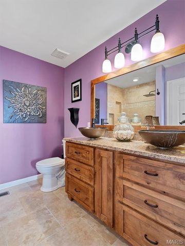 160 Hunters Run Court, Eureka, MO 63025