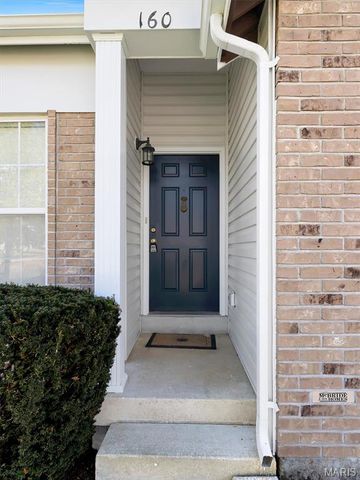 160 Hunters Run Court, Eureka, MO 63025