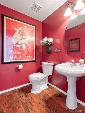 160 Hunters Run Court, Eureka, MO 63025