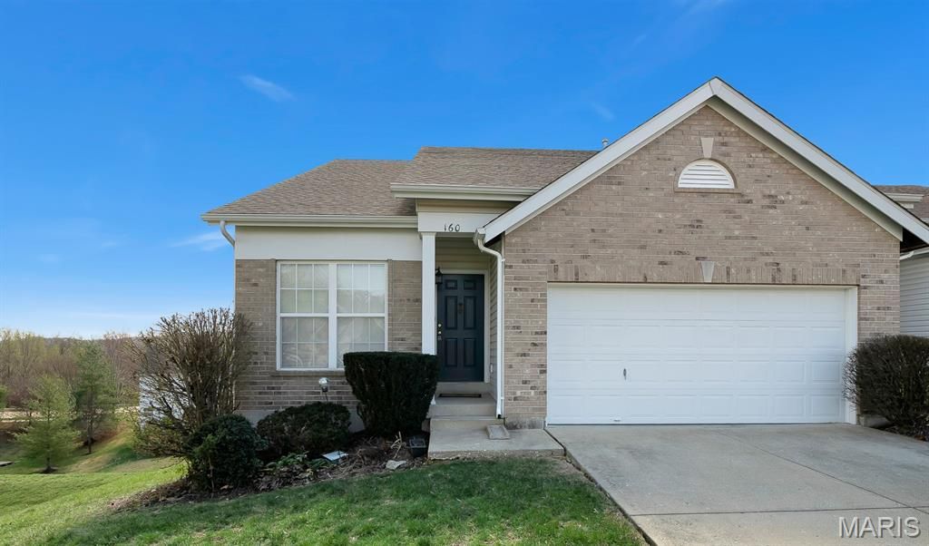 160 Hunters Run Court, Eureka, MO 63025