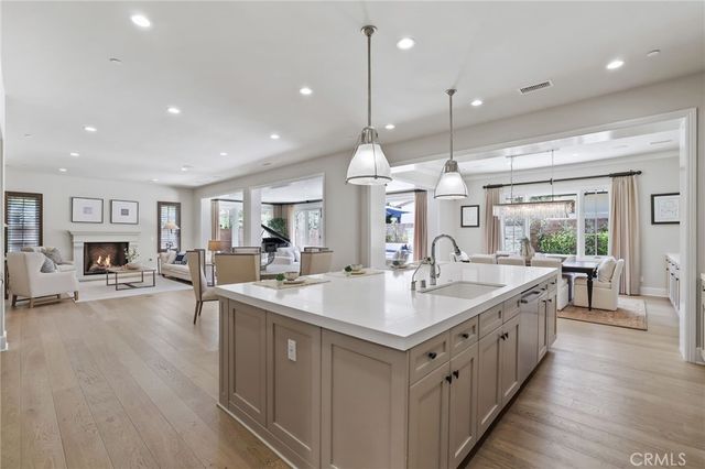 109 Andirons, Irvine, CA 92602