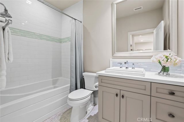 109 Andirons, Irvine, CA 92602