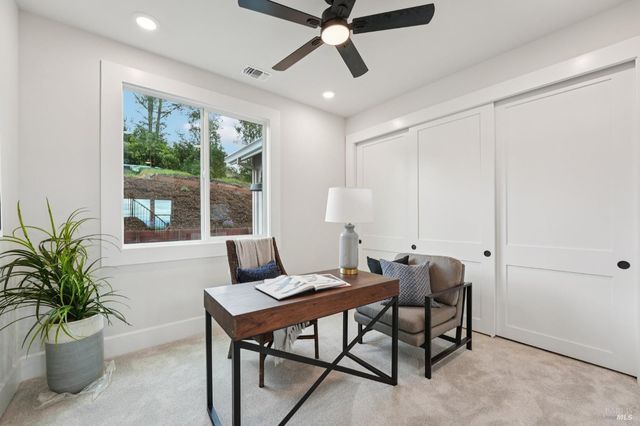 5663 Crystal Dr, Santa Rosa, CA 95404