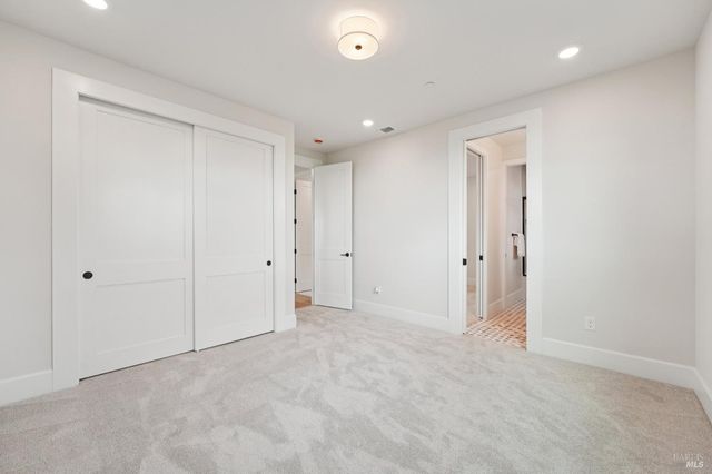 5663 Crystal Dr, Santa Rosa, CA 95404