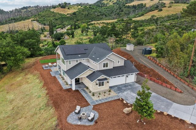 5663 Crystal Dr, Santa Rosa, CA 95404