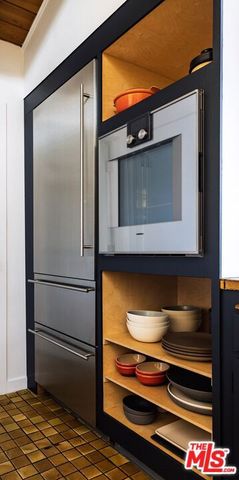 1512 Hillcrest Road, Santa Barbara, CA 93103