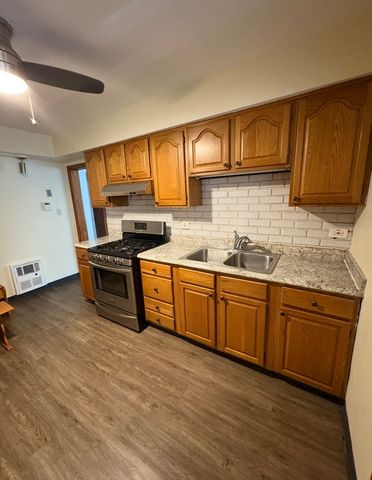 1205 N Harlem Avenue 6, Oak Park, IL 60302