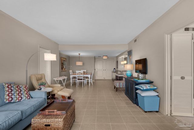 615 Bayshore Dr 304, Pensacola, FL 32507