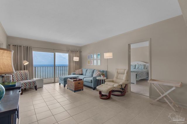 615 Bayshore Dr 304, Pensacola, FL 32507