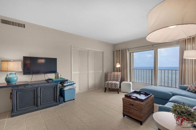 615 Bayshore Dr 304, Pensacola, FL 32507