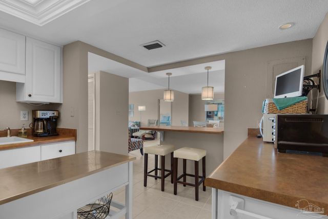 615 Bayshore Dr 304, Pensacola, FL 32507