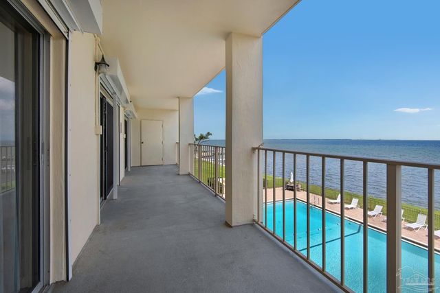615 Bayshore Dr 304, Pensacola, FL 32507