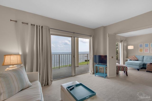 615 Bayshore Dr 304, Pensacola, FL 32507