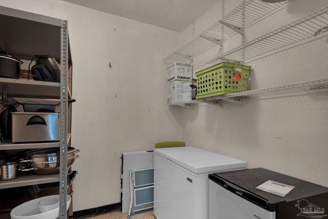 615 Bayshore Dr 304, Pensacola, FL 32507