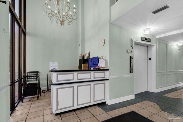 615 Bayshore Dr 304, Pensacola, FL 32507