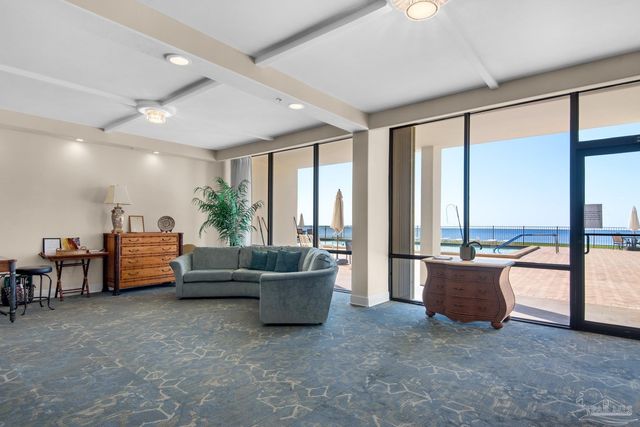 615 Bayshore Dr 304, Pensacola, FL 32507