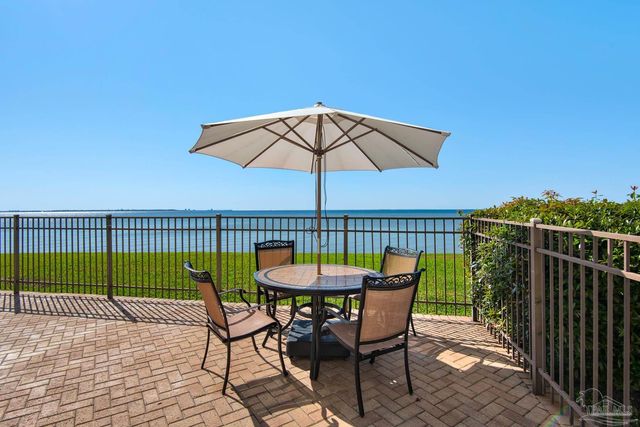 615 Bayshore Dr 304, Pensacola, FL 32507